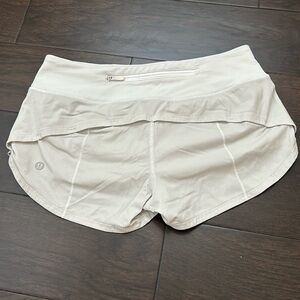 White Lululemon Speed Up Shorts 2.5 Inch